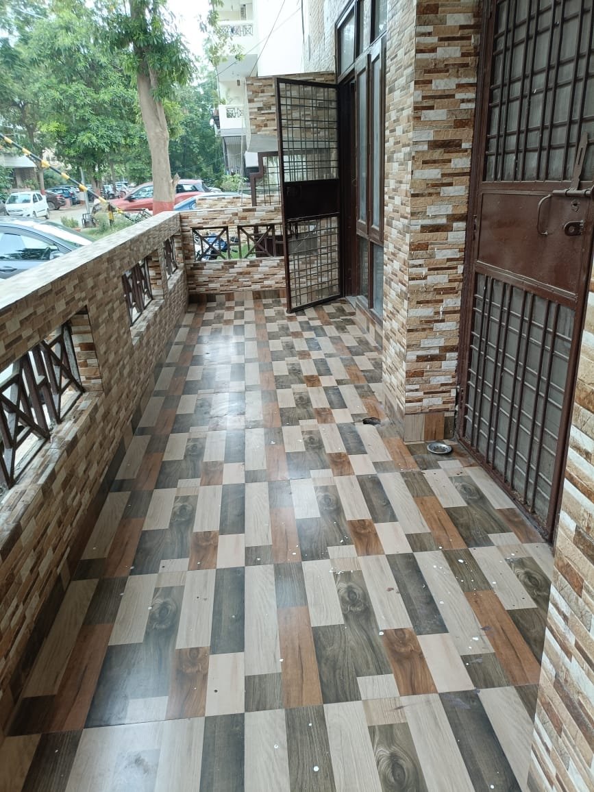 4BHK available for rent in Ardee City Sector-52